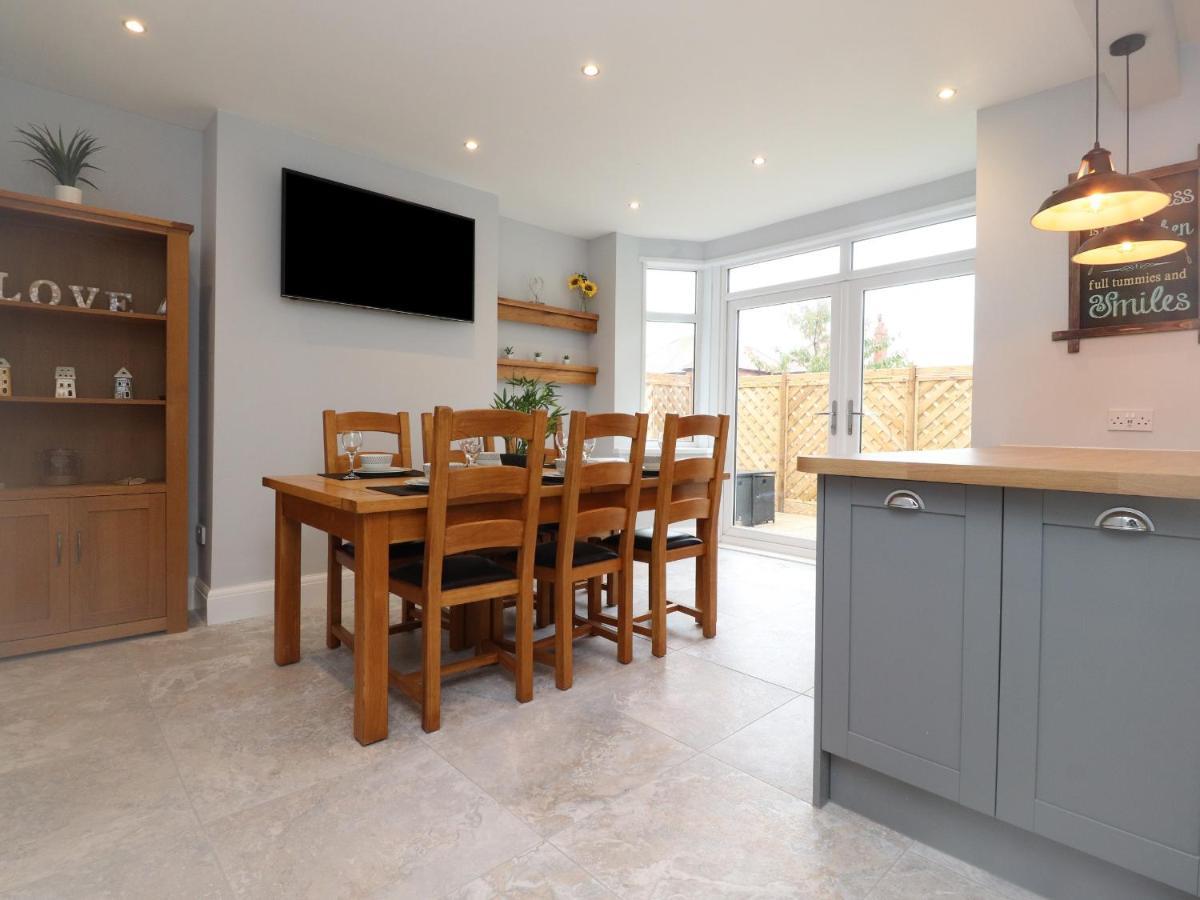 23 Ryden Avenue Βίλα Cleveleys Εξωτερικό φωτογραφία