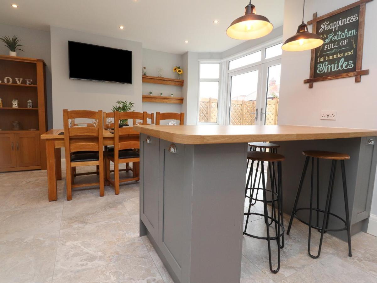 23 Ryden Avenue Βίλα Cleveleys Εξωτερικό φωτογραφία